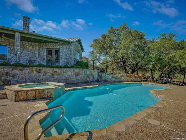 $785,000 | 7807 Rocking Horse Lane, Boerne, TX 78015