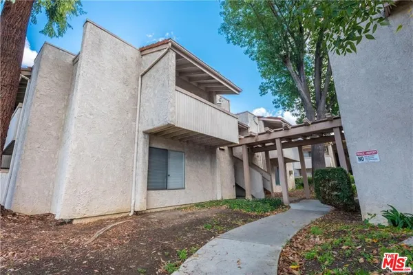 $399,000 | 28947 Thousand Oaks Boulevard, Unit 112, Agoura Hills, CA 91301