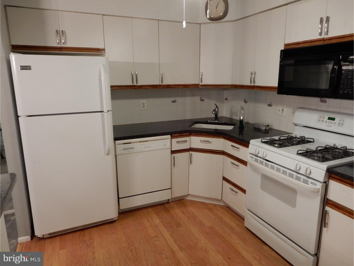 301 Byberry Road, Unit E8 Philadelphia, PA 19116 - Photo 7 of 17