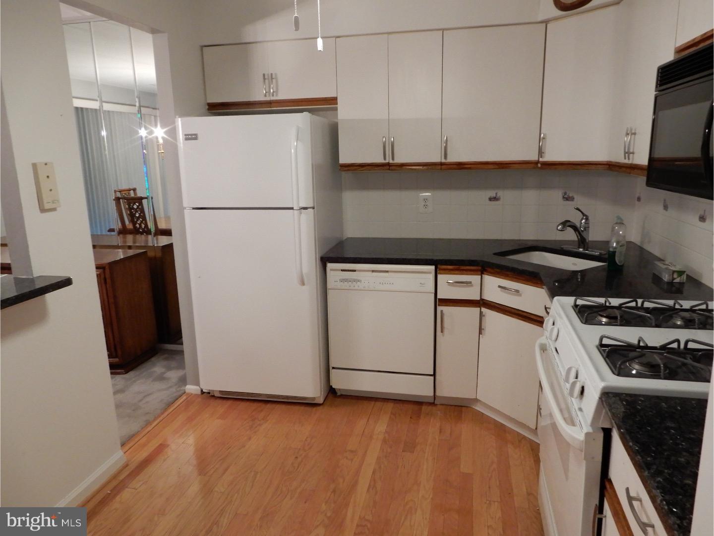 301 Byberry Road, Unit E8 Philadelphia, PA 19116 - Photo 9 of 17