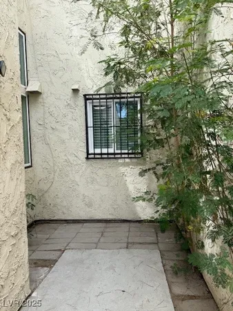 $2,200 | 1203 Mews Lane, Las Vegas, NV 89101