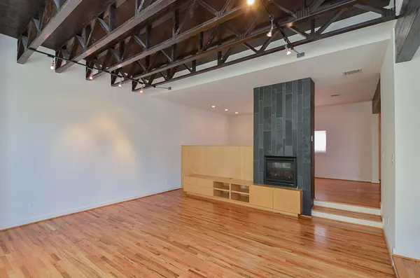 $3,200 | 1505 Utah Street, Houston, TX 77007