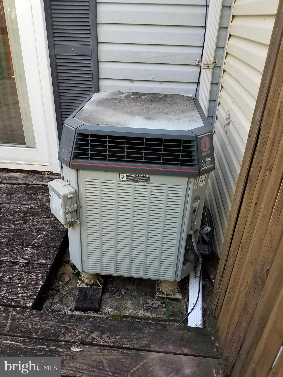 8906 Trimble Way Rosedale, MD 21237 - Photo 22 of 25 Heatpump