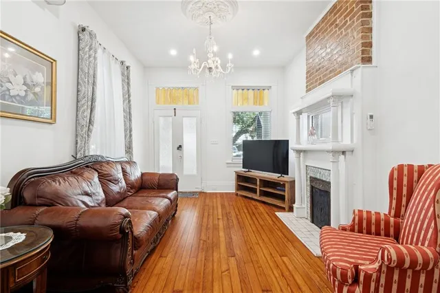 $2,800 | 130 South Alexander Street, New Orleans, LA 70119