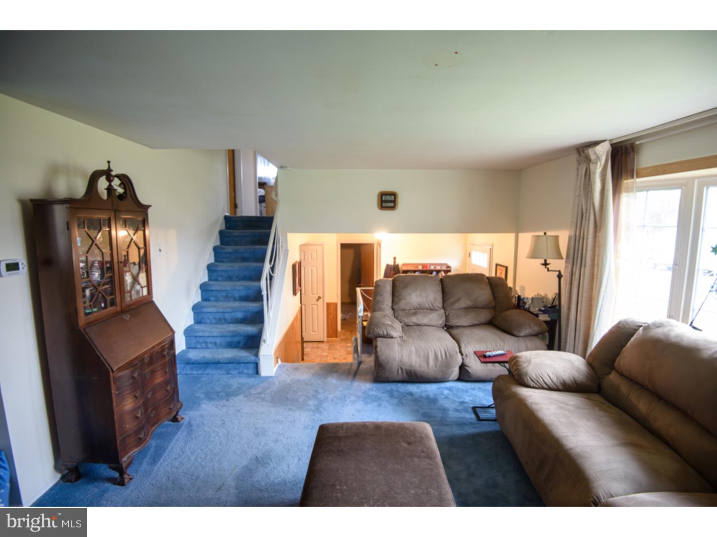 1555 Windmill Road Warminster, PA 18974 - Photo 4 of 23 Gallery Image 4