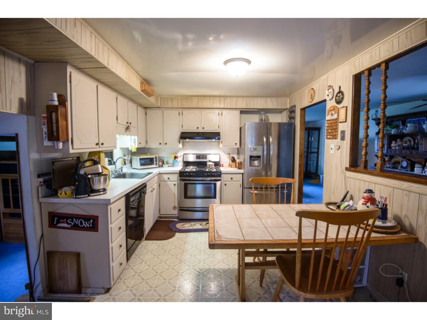 1555 Windmill Road Warminster, PA 18974 - Photo 6 of 23 Gallery Image 6