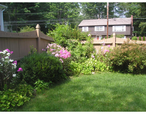 86 Spring Street Wakefield, MA 01880 - Photo 3 of 14 Gallery Image 3