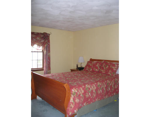 86 Spring Street Wakefield, MA 01880 - Photo 10 of 14 Gallery Image 10
