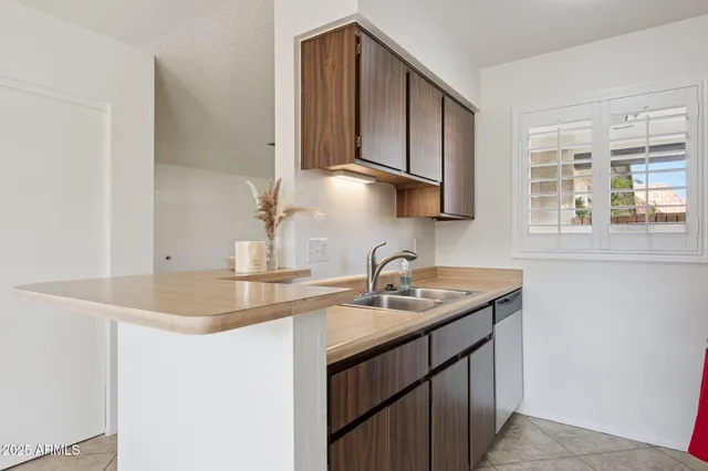 $274,900 | 195 North Cottonwood Street, Unit 21, Chandler, AZ 85225