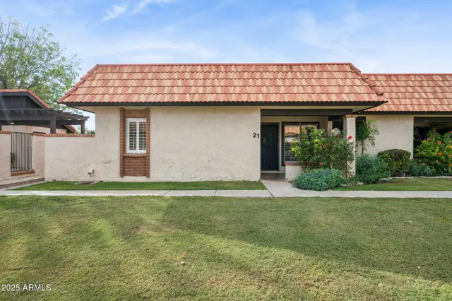 $274,900 | 195 North Cottonwood Street, Unit 21, Chandler, AZ 85225