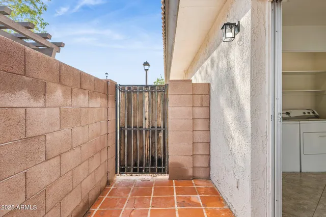 $274,900 | 195 North Cottonwood Street, Unit 21, Chandler, AZ 85225