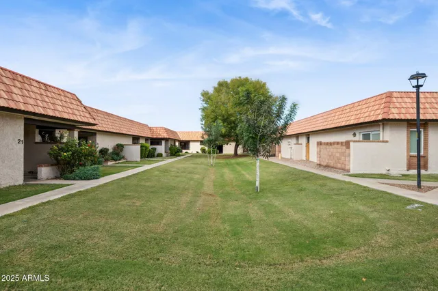 $274,900 | 195 North Cottonwood Street, Unit 21, Chandler, AZ 85225