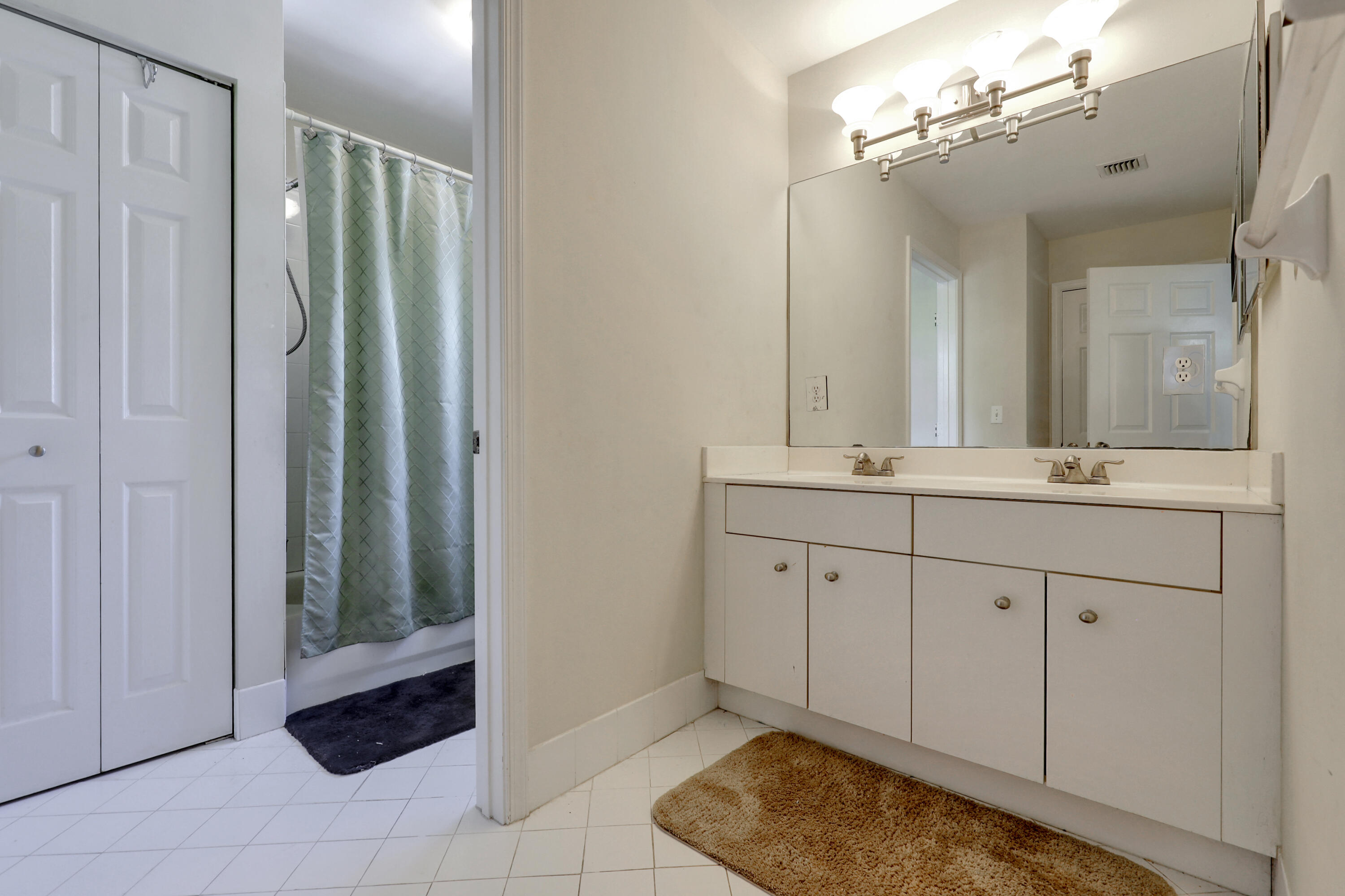 110 East Lee Road Delray Beach, FL 33445 - Photo 22 of 27 f8-49736-63215-27