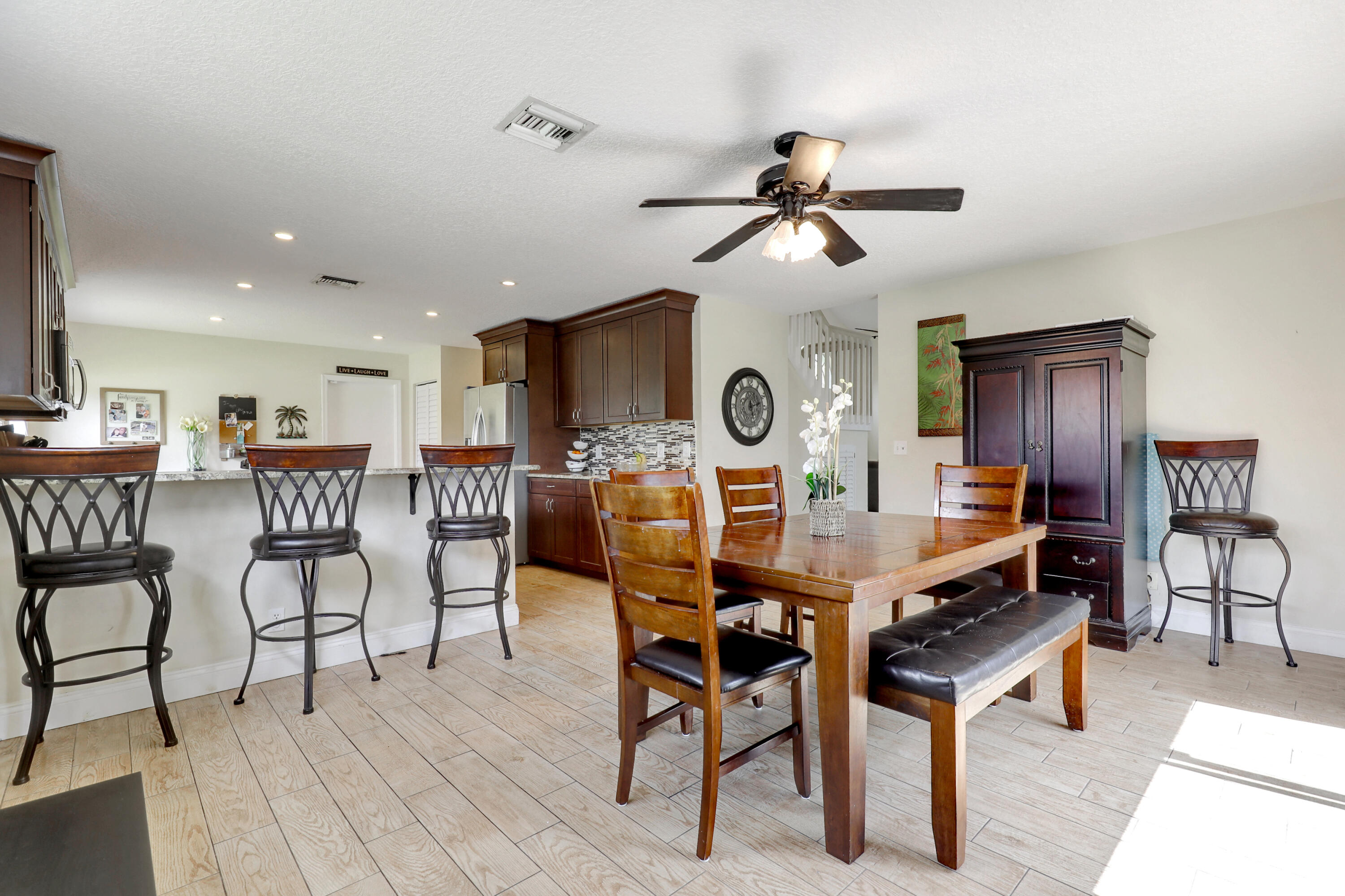 110 East Lee Road Delray Beach, FL 33445 - Photo 10 of 27 f8-49736-63215-13