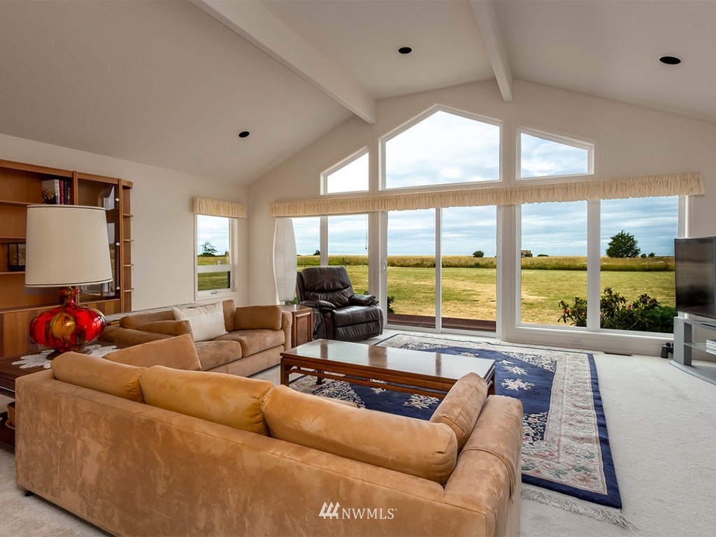 1033 Roberson Road Sequim, WA 98382 - Photo 8 of 24