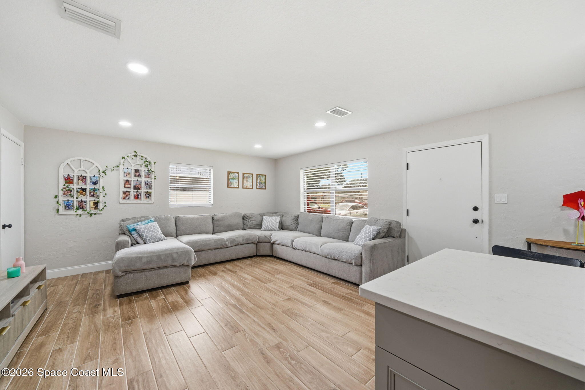 2440 Warwick Road Melbourne, FL 32935 - Photo 8 of 31 great room