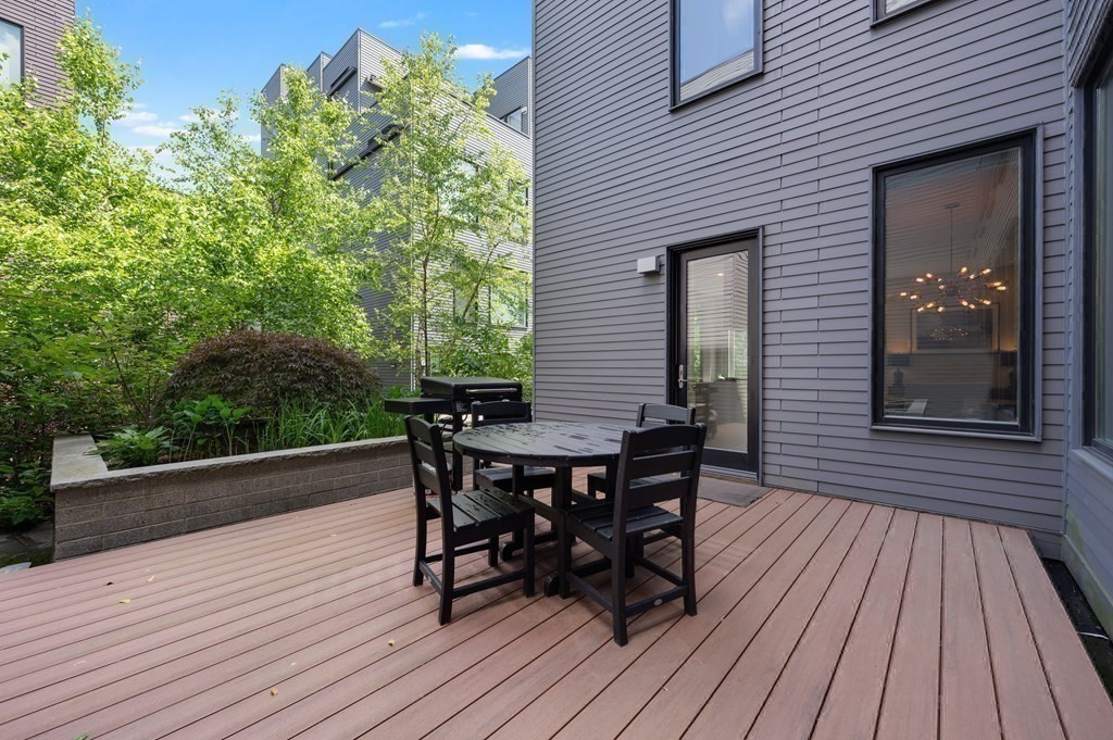 14 I Street, Unit 2 Boston, MA 02127 - Photo 12 of 13