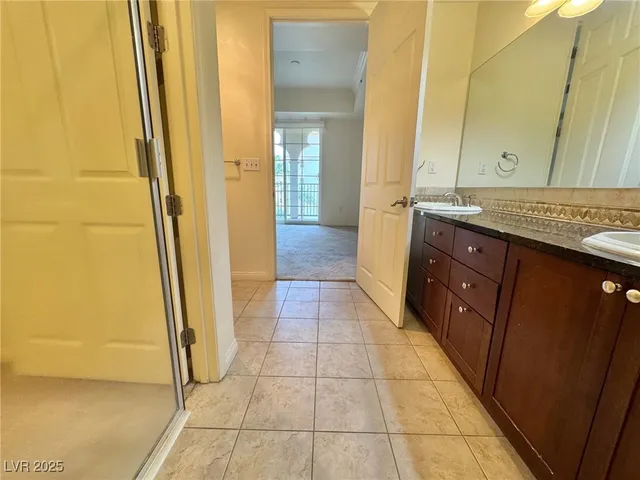 $1,200 | 2455 West Serene Avenue, Unit 740, Las Vegas, NV 89123