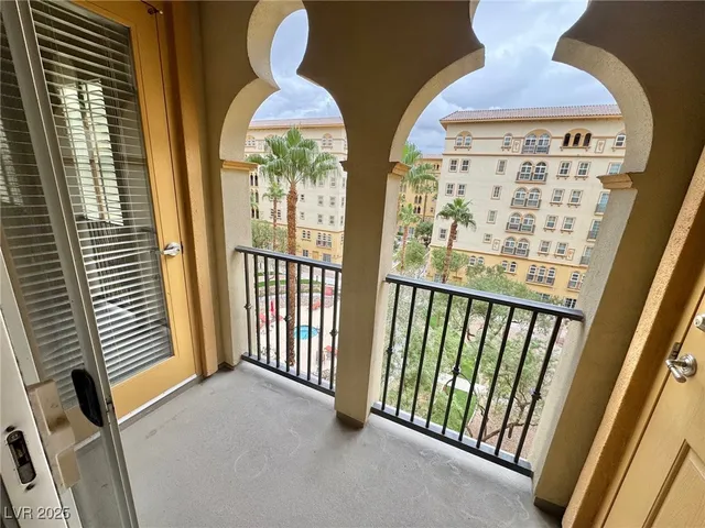 $1,200 | 2455 West Serene Avenue, Unit 740, Las Vegas, NV 89123
