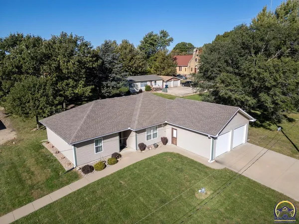 $347,500 | 25 Walnut Street, Reading, KS 66868