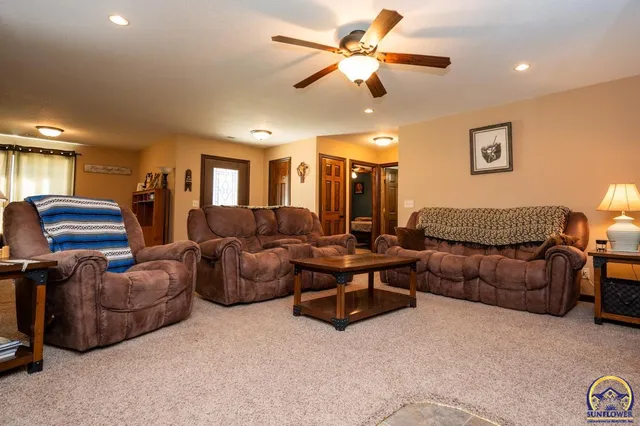 $350,000 | 25 Walnut Street, Reading, KS 66868