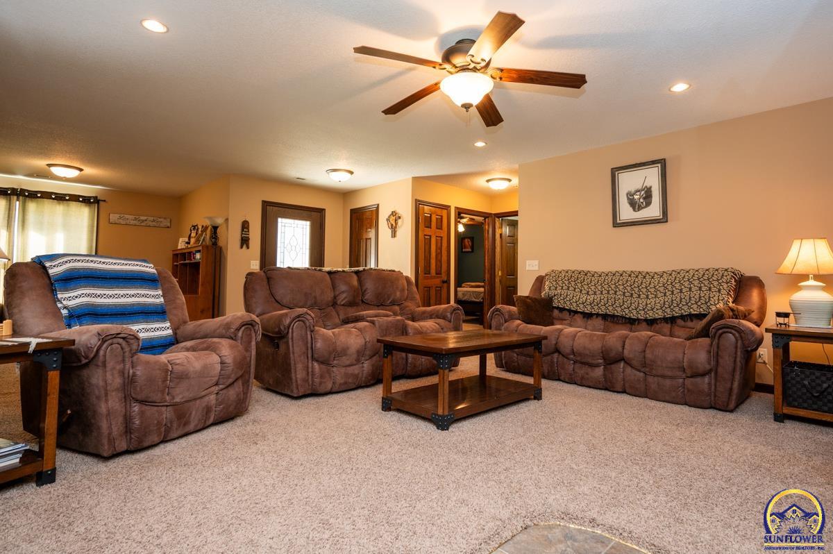 25 Walnut Street Reading, KS 66868 - Photo 12 of 43