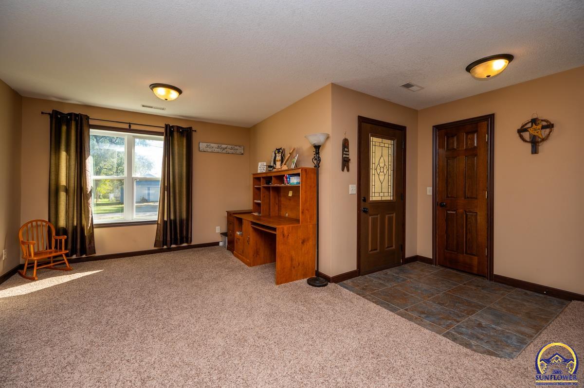 25 Walnut Street Reading, KS 66868 - Photo 14 of 43