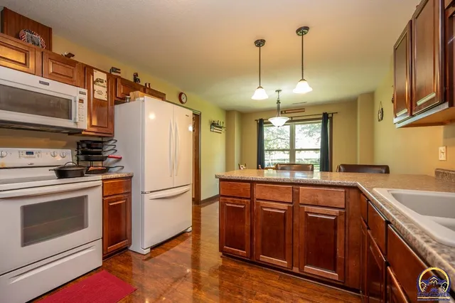 $350,000 | 25 Walnut Street, Reading, KS 66868