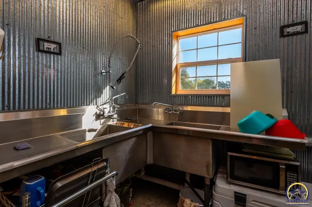 $350,000 | 25 Walnut Street, Reading, KS 66868