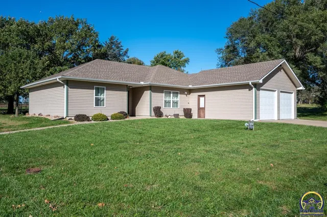 $350,000 | 25 Walnut Street, Reading, KS 66868