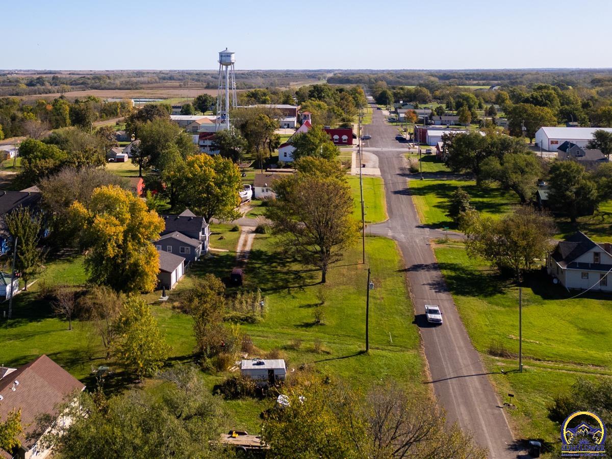 25 Walnut Street Reading, KS 66868 - Photo 33 of 43