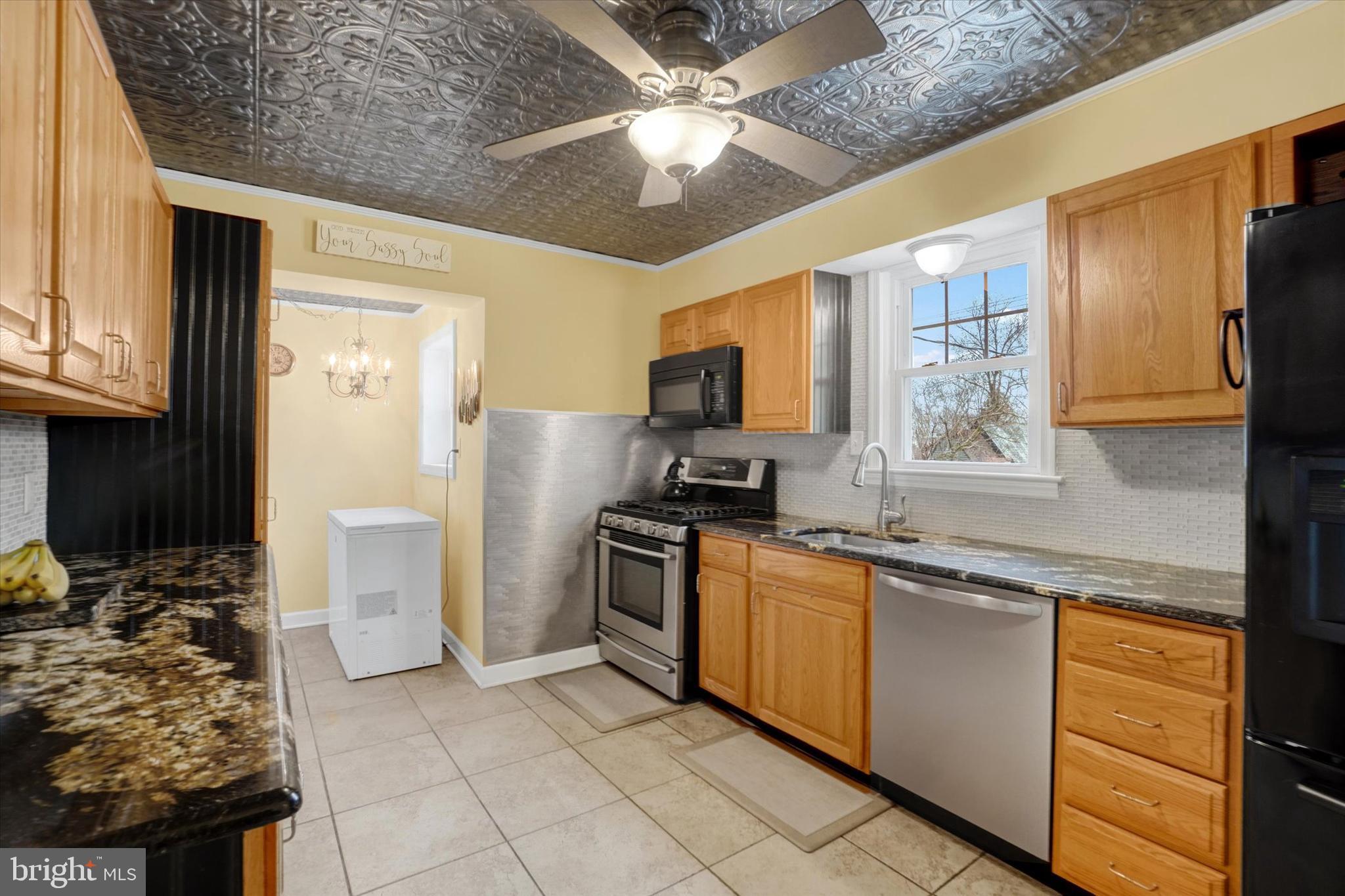 169 Rathton Road York, PA 17403 - Photo 10 of 28 Gallery Image 10