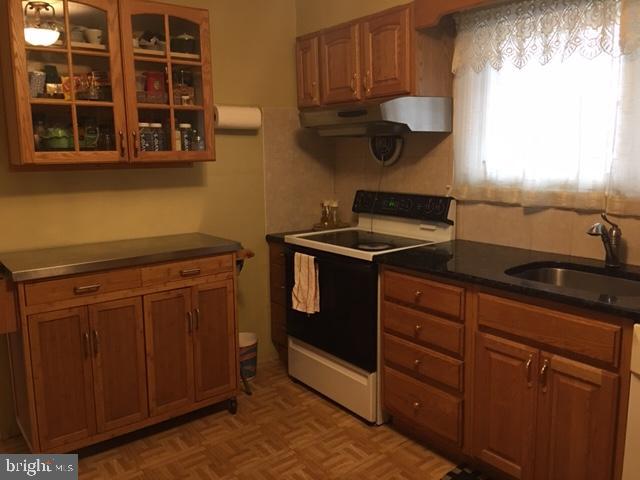 23 Glendale Road Havertown, PA 19083 - Photo 6 of 26 Gallery Image 6