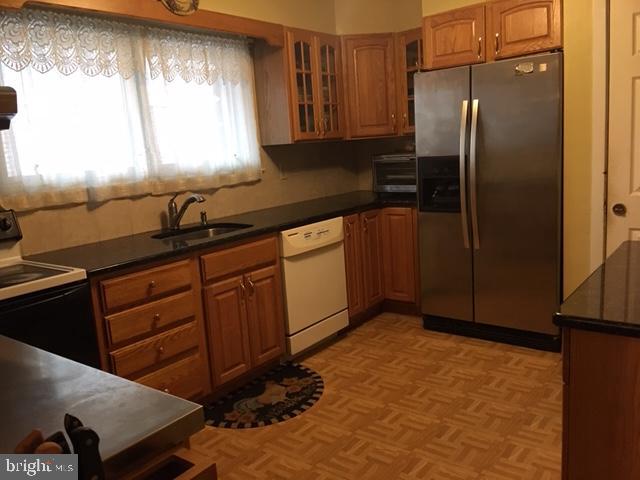 23 Glendale Road Havertown, PA 19083 - Photo 7 of 26 Gallery Image 7