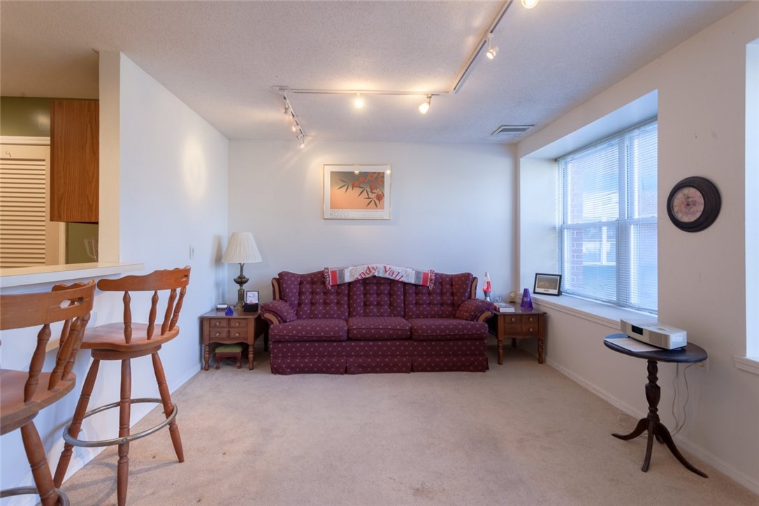 140 High Street, Unit 101 Westerly, RI 02891 - Photo 11 of 18 Gallery Image 11