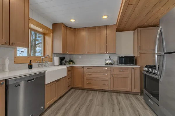 $799,900 | 31574 Lowry Circle, Cushing, MN 56443