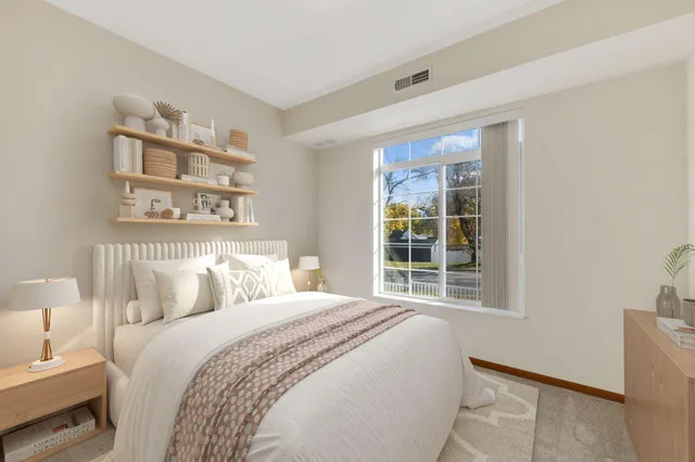 $214,000 | 8200 West 33rd Street, Unit 222, St. Louis Park, MN 55426