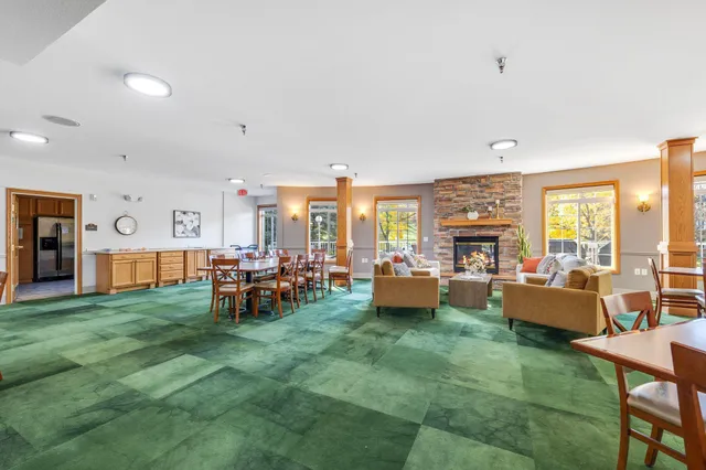 $214,000 | 8200 West 33rd Street, Unit 222, St. Louis Park, MN 55426