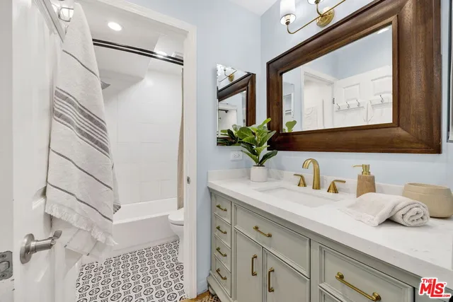 $499,000 | 1351 North Orange Drive, Unit 106, Los Angeles, CA 90028