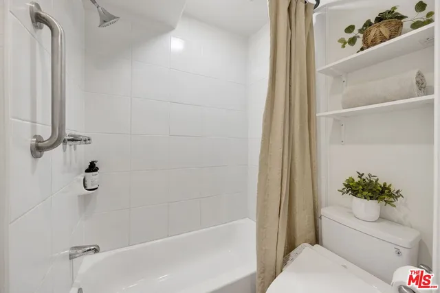 $499,000 | 1351 North Orange Drive, Unit 106, Los Angeles, CA 90028