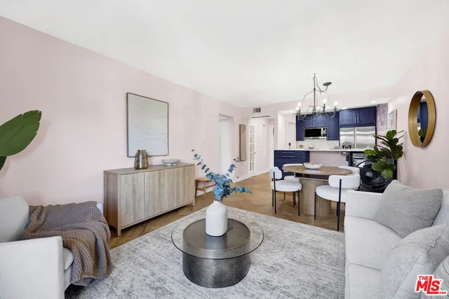 $499,000 | 1351 North Orange Drive, Unit 106, Los Angeles, CA 90028