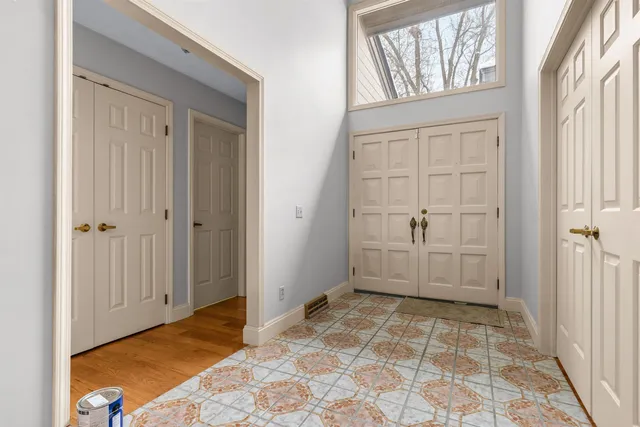 a view of utility room