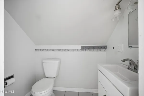$324,900 | 138 Birchwood Drive, Guilderland, NY 12303