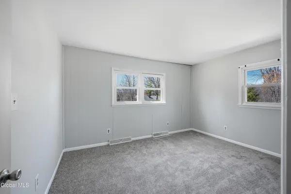 $324,900 | 138 Birchwood Drive, Guilderland, NY 12303