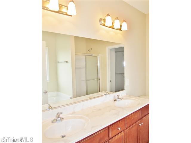 705 Thompson Road Graham, NC 27253 - Photo 7 of 16 Master Bath/Spa.