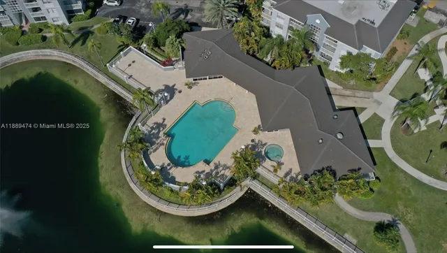 $1,995 | 8590 Southwest 212th Street, Unit 211, Cutler Bay, FL 33189