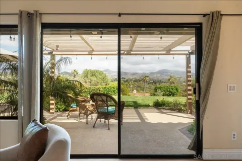 $1,495,000 | 328 Montecito Glen, Escondido, CA 92025