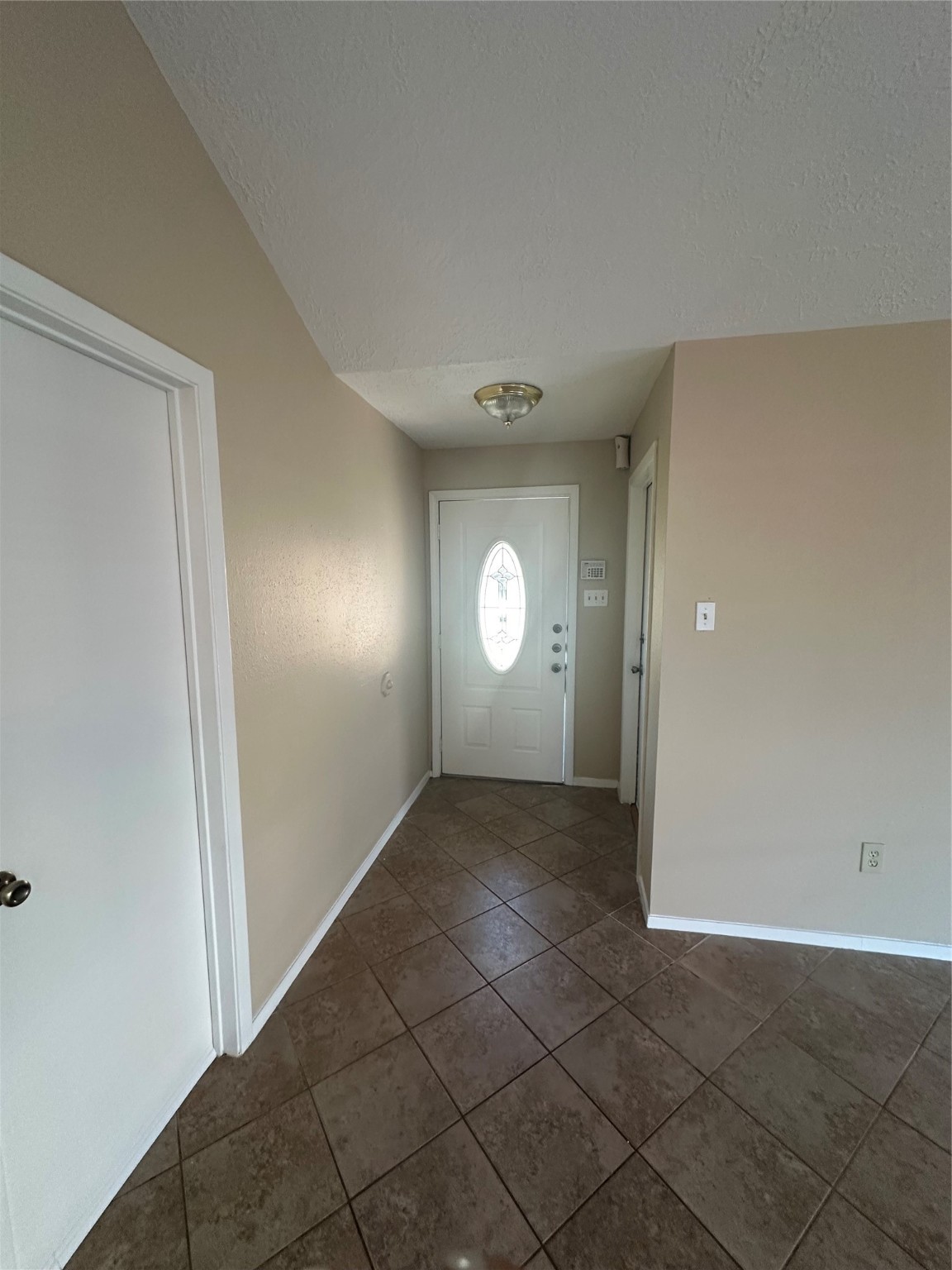4727 Roserock Lane Spring, TX 77388 - Photo 8 of 14 an empty room with windows