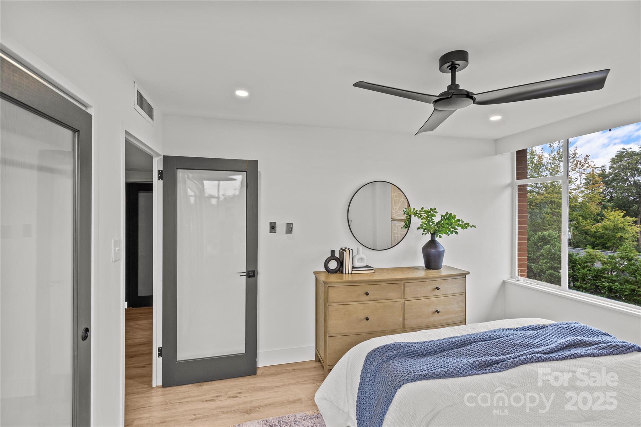 1300 Queens Road, Unit 408 Charlotte, NC 28207 - Photo 30 of 42