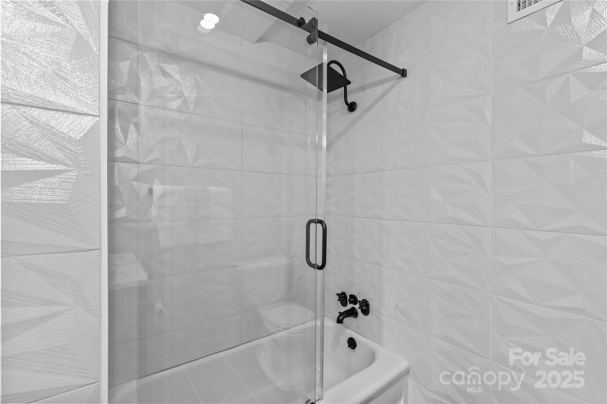 1300 Queens Road, Unit 408 Charlotte, NC 28207 - Photo 33 of 42